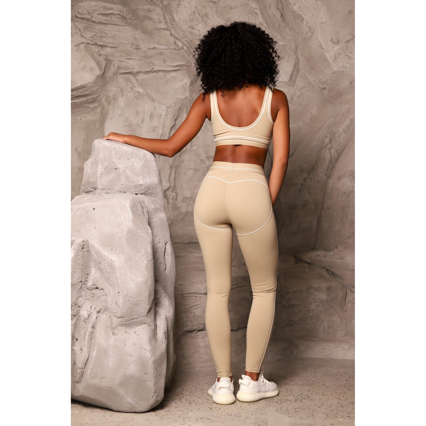 Beige set 001