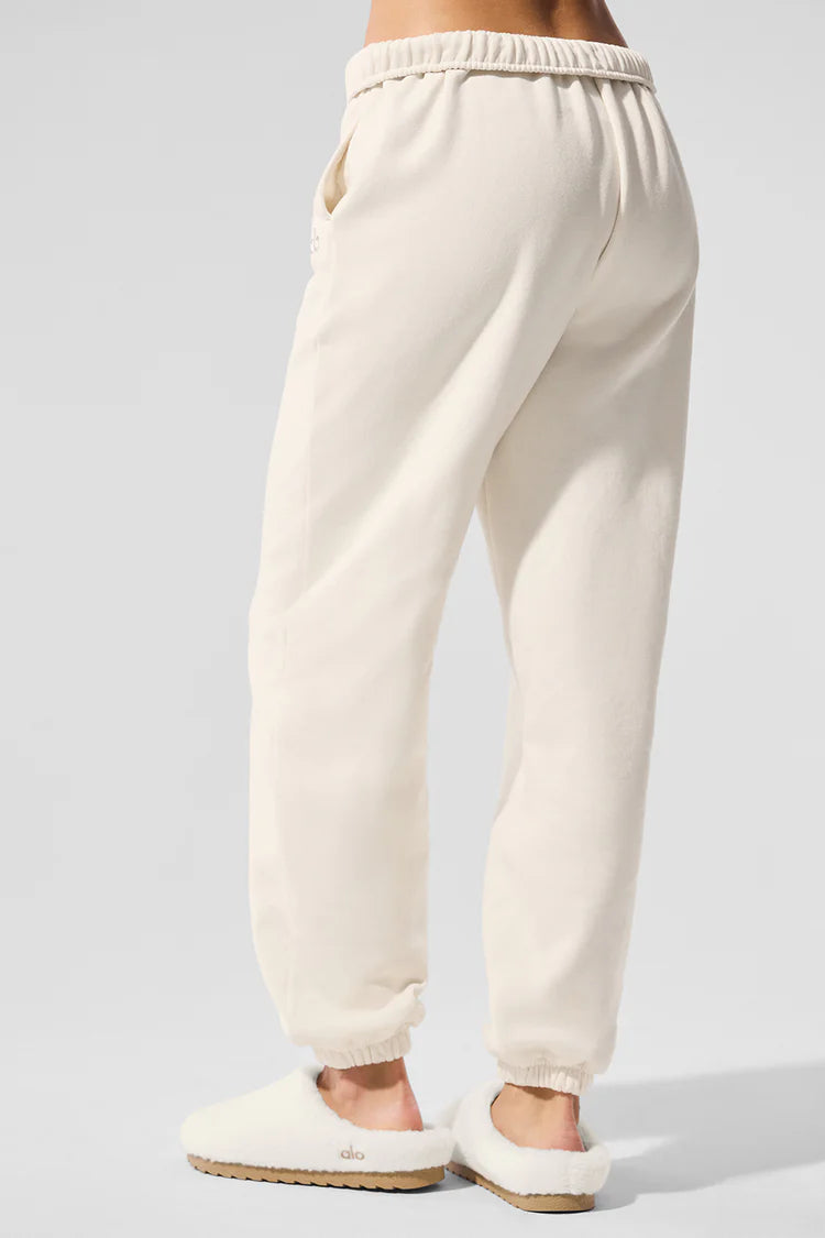 Beige pants 001