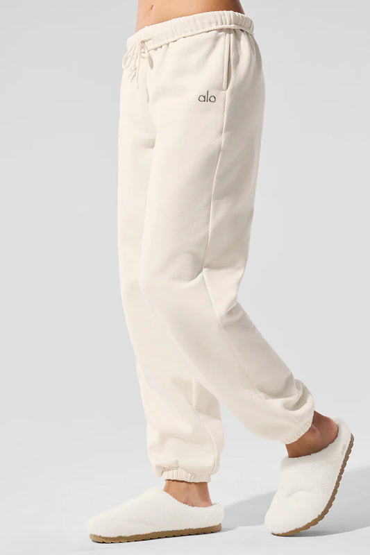 Beige pants 001