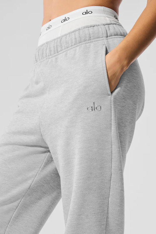 Light gray pants 001