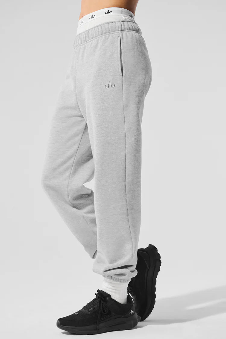 Light gray pants 001