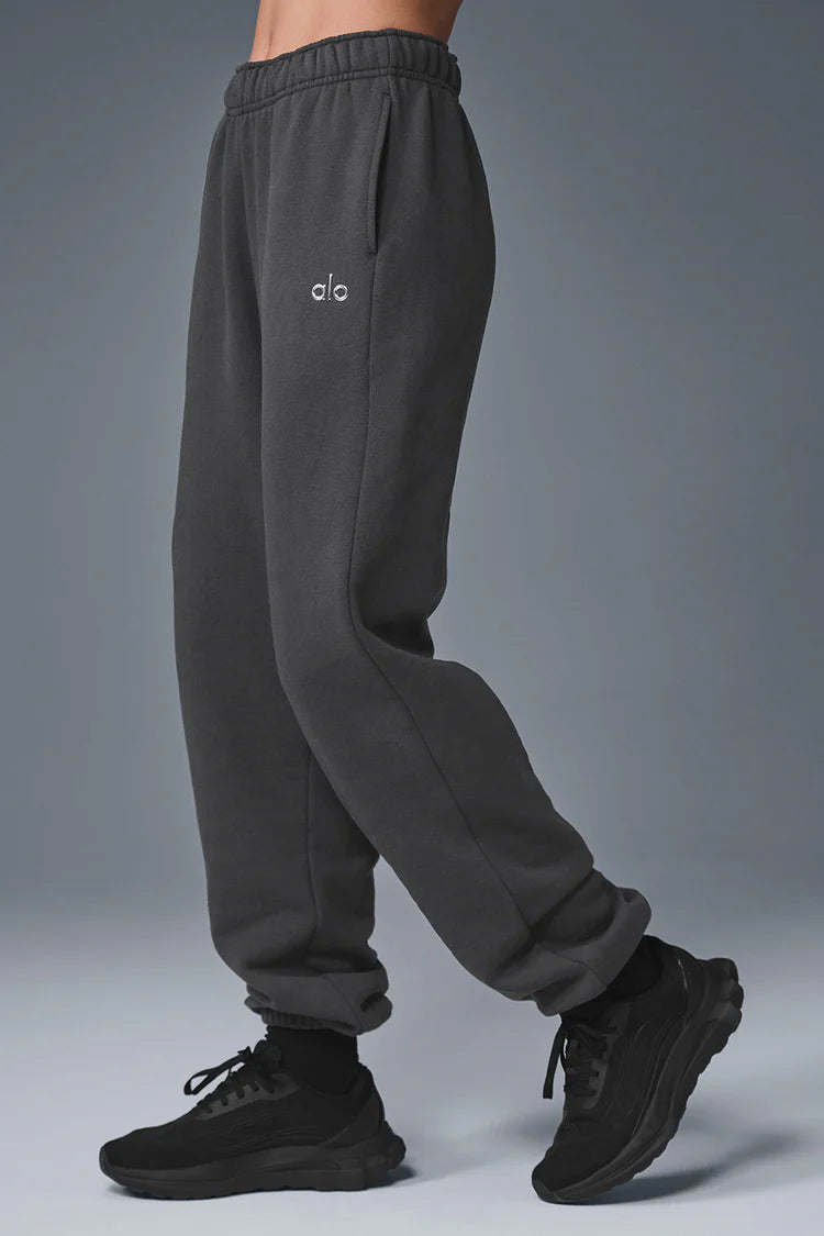 Dark gray pants 001